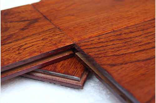 铺地暖后，可以铺木地板吗？